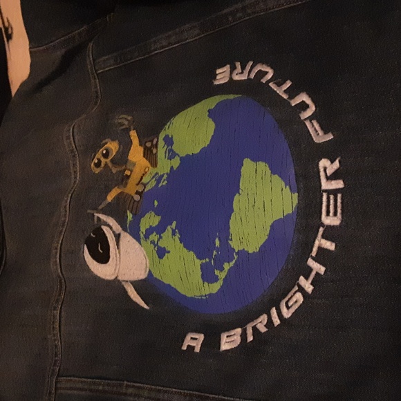 Disney Boxlunch Earth Day Exclusive Wall-e Woman's 2XL Denim Jean Jacket - Picture 2 of 6